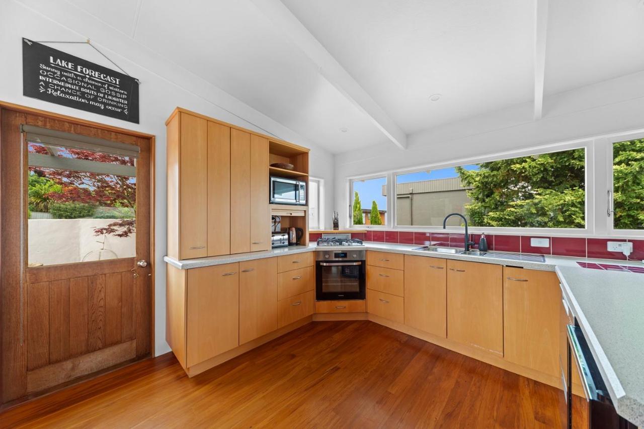 Hilltop House - Lago Taupo Exterior foto
