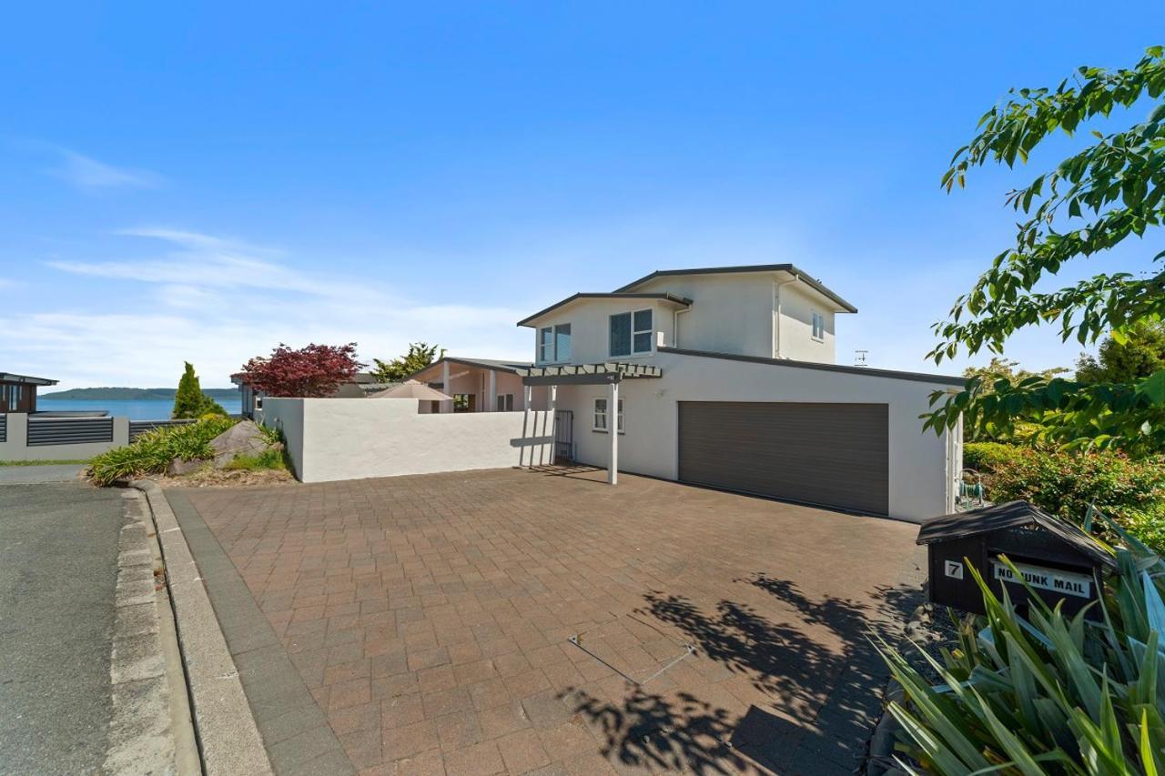 Hilltop House - Lago Taupo Exterior foto